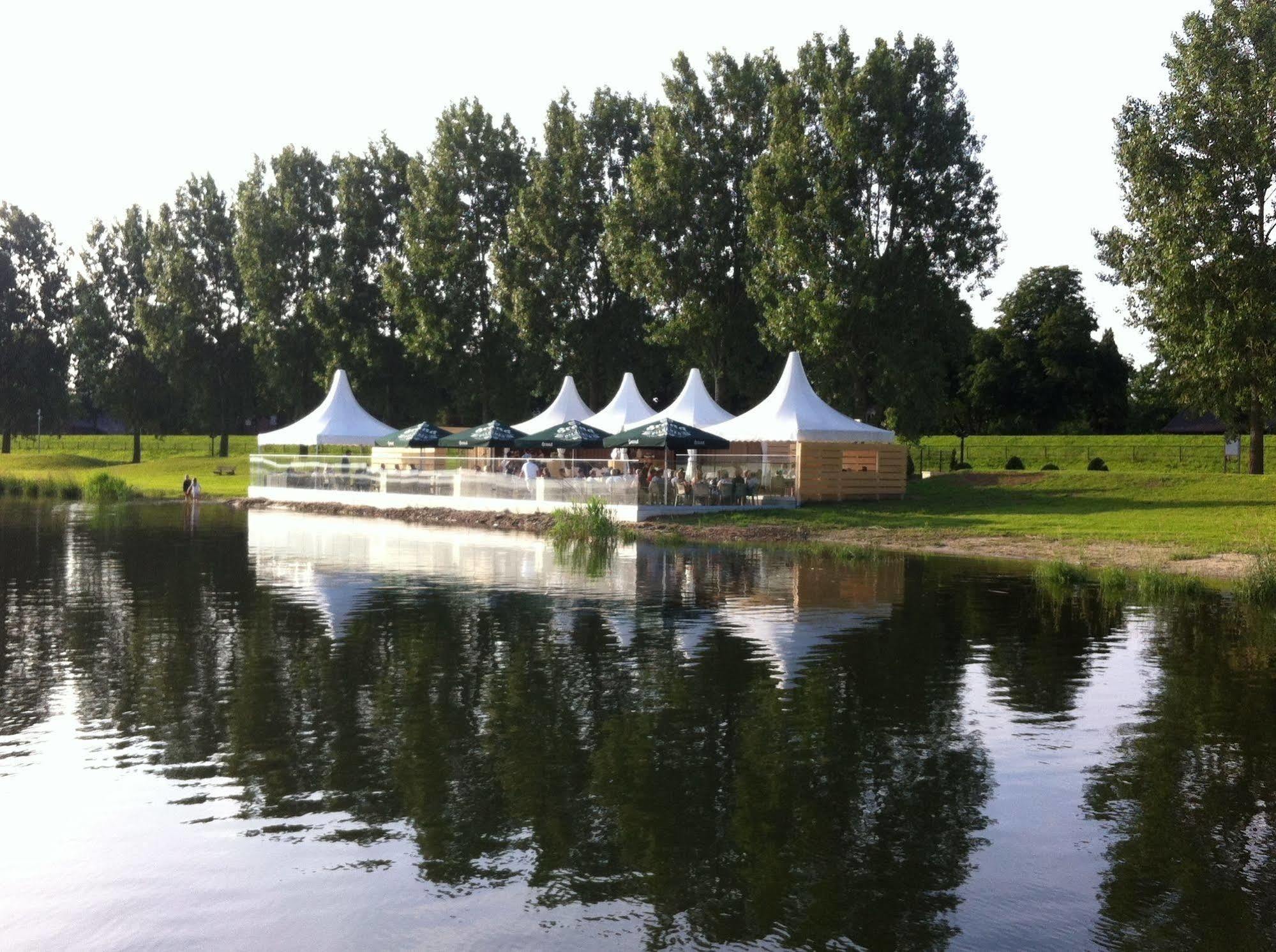 Restaurant Oolderhof Bv Roermond Exterior foto